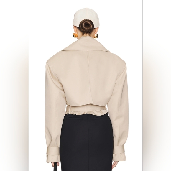 Cropped Oversized Beige Trench Coat - Picture 6 of 16